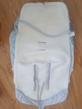 Saco silla bebé celeste con dibujo