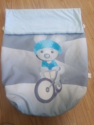 Saco silla bebé celeste con dibujo