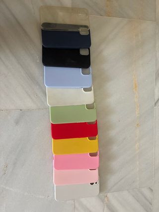 11 Fundas de colores para iPhone 13 Normal