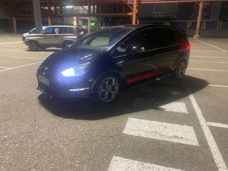 Ford S-MAX 2010
