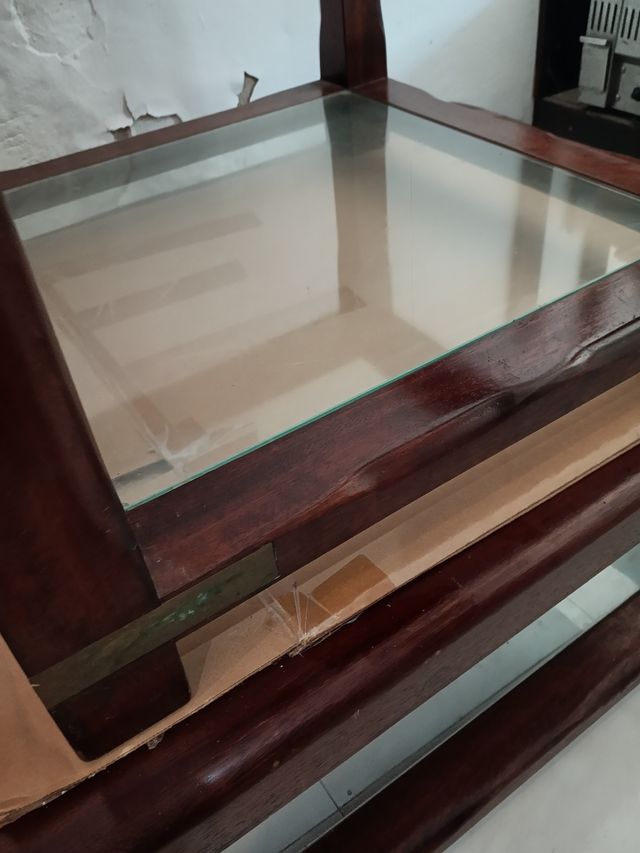 Dos mesas de centro en roble  y cristal años 80s.