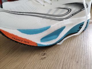 Zapatillas Running Blancas y Azules