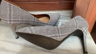 Zapatos de tacón Turina a cuadros