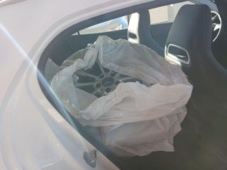 Llantas originales Mercedes GLA 200 con neumáticos