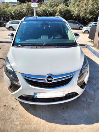 Opel Zafira 2016