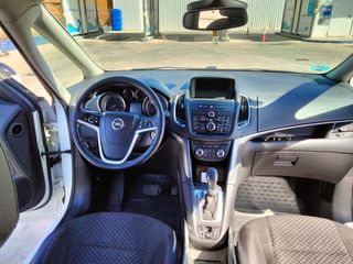 Opel Zafira 2016