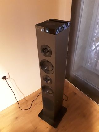 Torre de Sonido LG XBOOM RL3 Color Negro