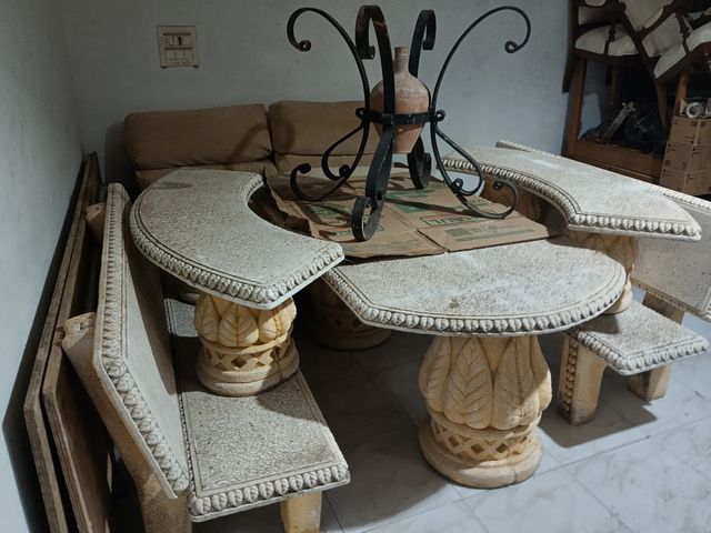 Conjunto de jardín piedra beige y blanco