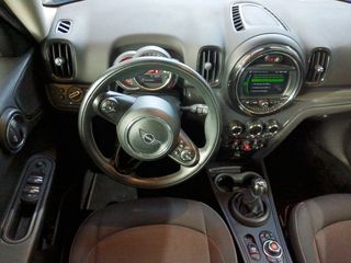 MINI Countryman One D
