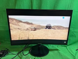 Monitor Samsung Curvo 24 - ¡Lee el anuncio!