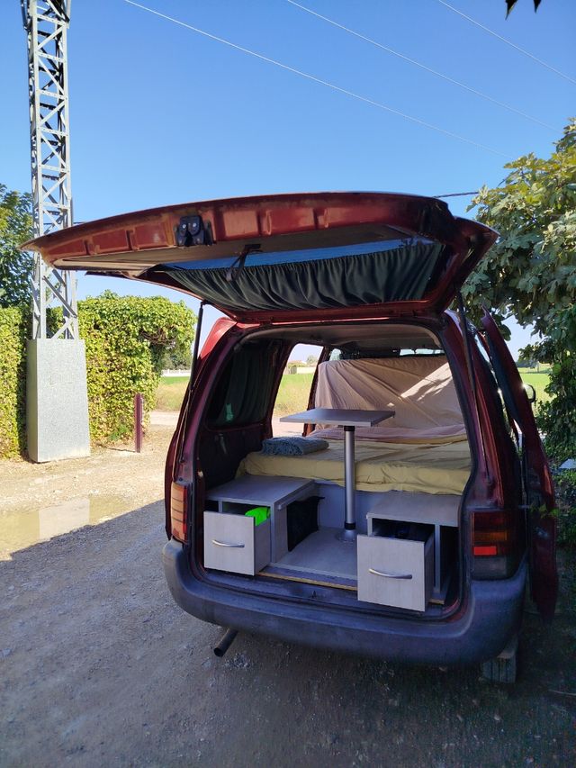 Mueble camper y colchón a medida