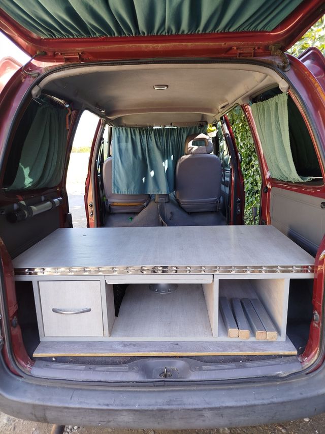 Mueble camper y colchón a medida