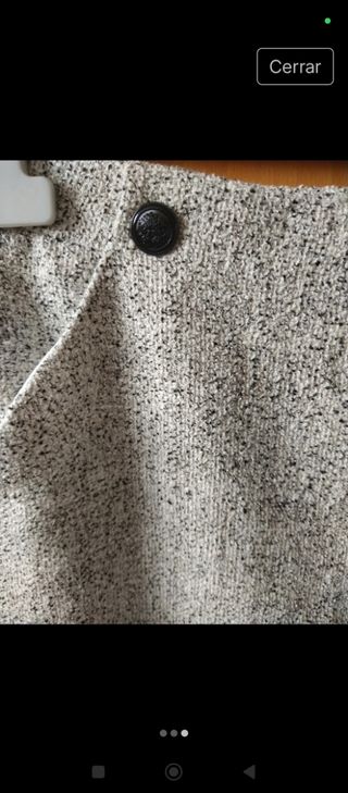 Falda beige y negra