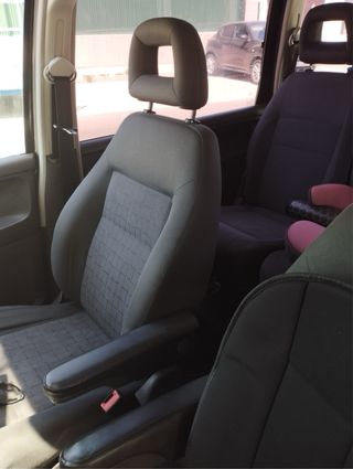 SEAT Alhambra 2004