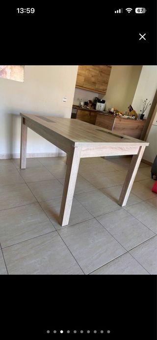 Mesa de comedor con 4 sillas