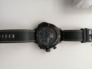 Reloj Jet Set Hombre Negro y Plateado
