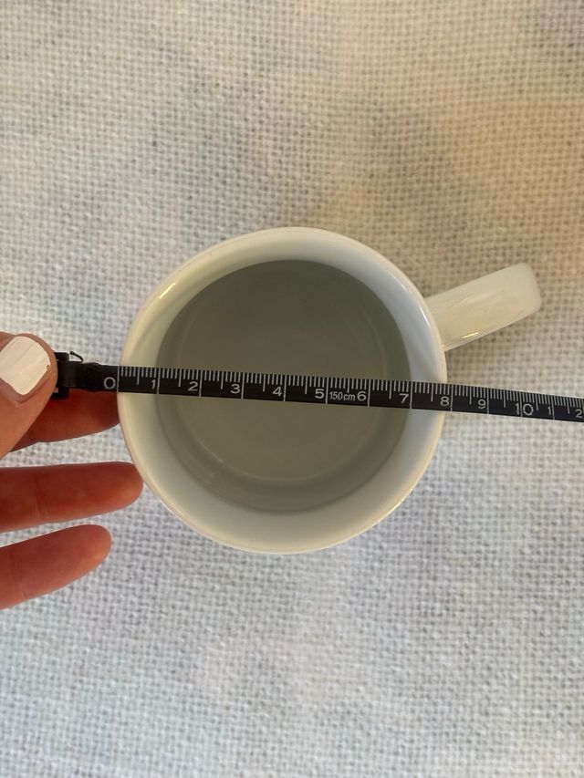 Tazza Love con cuori rossi