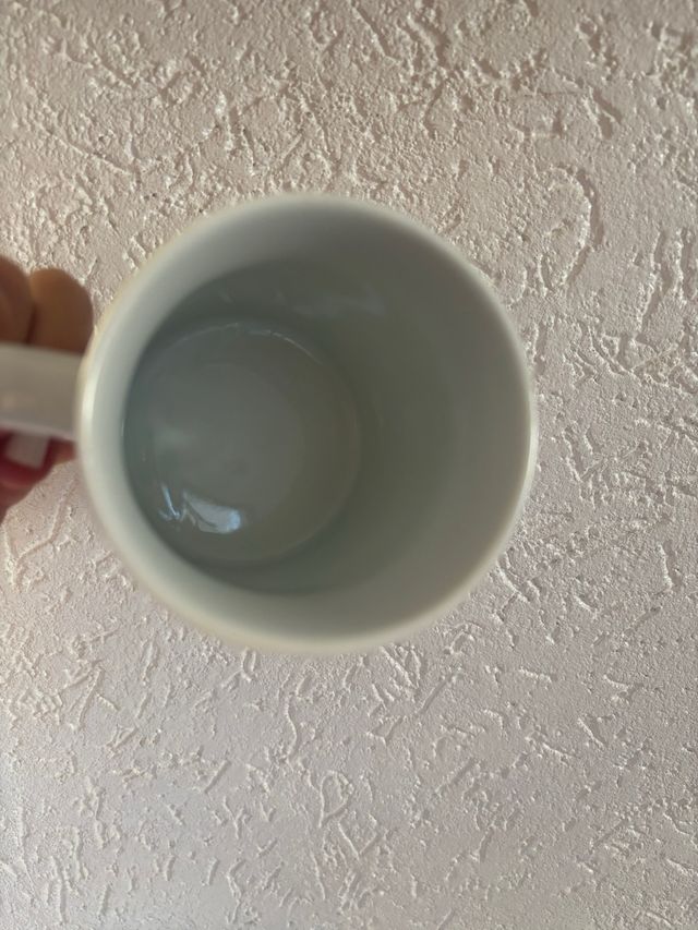 Tazza Love con cuori rossi