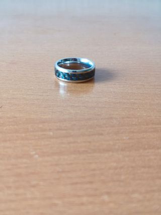 Anillos de hombre plateados con detalles