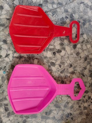 Trineos para niños (rojo y rosa)