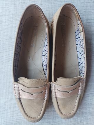 Zapatos Geox Mujer Beige y Dorado