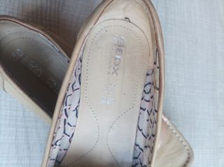 Zapatos Geox Mujer Beige y Dorado