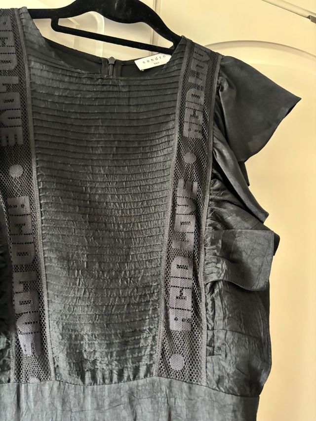 Vestido Sandro negro volantes midi T.36
