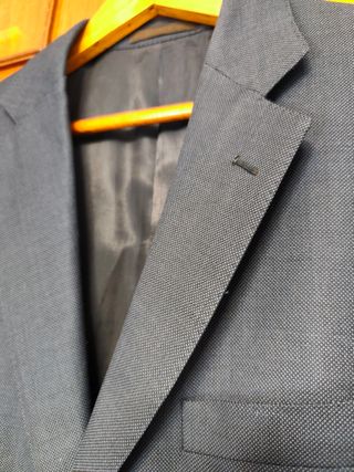 Traje azul marino