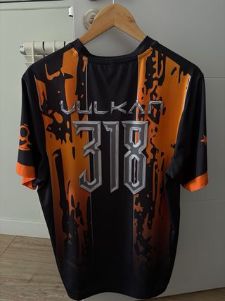 Camiseta Vulkan x Jarfaiter 