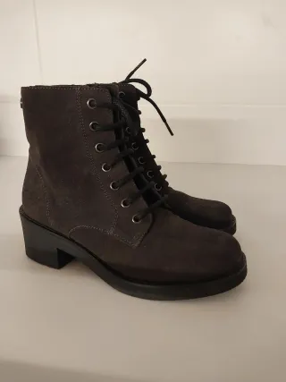 Botines/botas Toni Pons grises T36