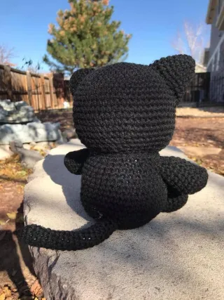 Gato preto de crochê