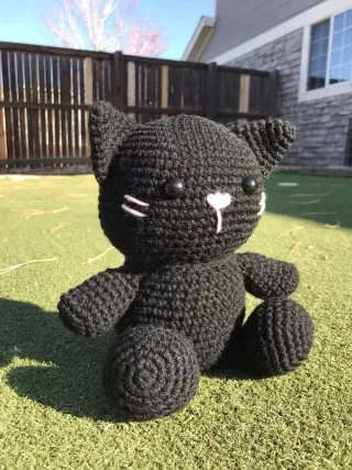 Gato preto de crochê