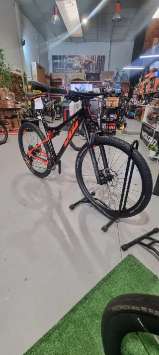 Bici MTB Doble Suspensión
KTM SCARP