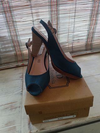 Zapatos de tacón azul