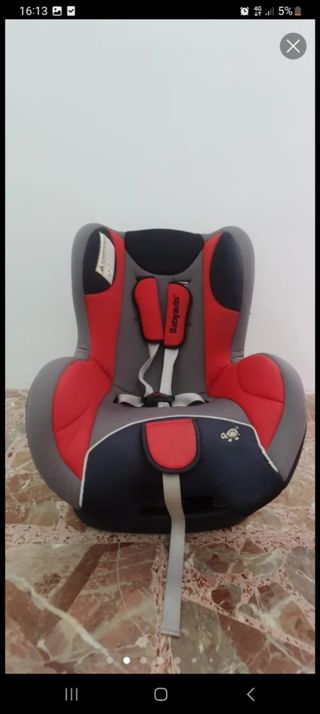 Silla coche Babyauto roja reclinable