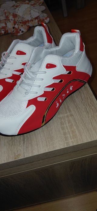Zapatillas deportivas hombre talla 45