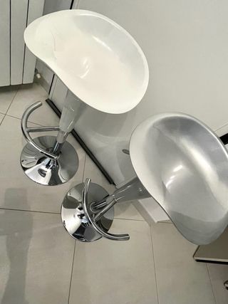 set Sgabelli con extra sgabello