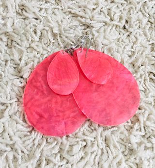 Conjunto collar y pendientes coral