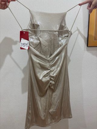 Vestido de fiesta dorado brillante