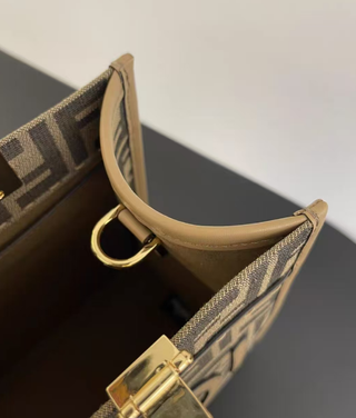 Borsa Fendi Tote Roma beige e marrone