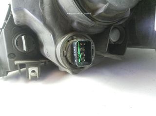 Kia 22547217 921023u250 faro derecho sportage (sl)