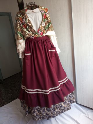 Traje Regional Aldeana, Falda pañal