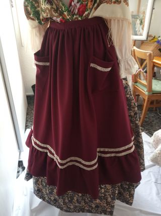 Traje Regional Aldeana, Falda pañal