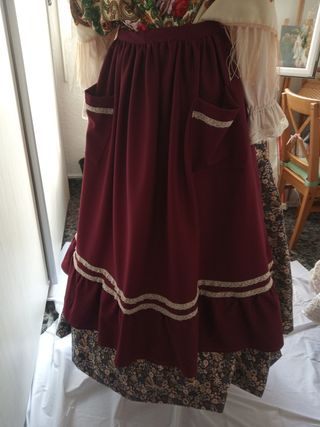 Traje Regional Aldeana, Falda pañal