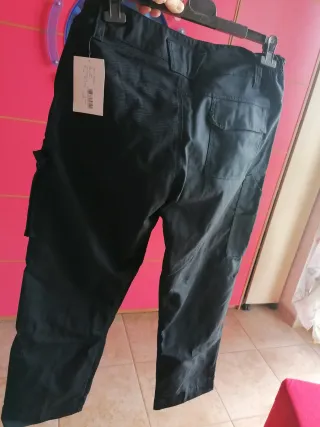 Pantaloni tasconi laterali/cargo