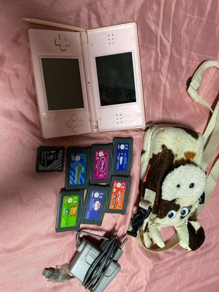 Nintendo DS Rosa con 6 Juegos y Funda Vaca
