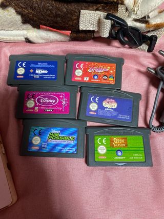Nintendo DS Rosa con 6 Juegos y Funda Vaca