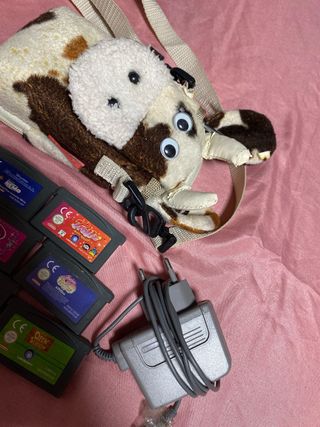 Nintendo DS Rosa con 6 Juegos y Funda Vaca