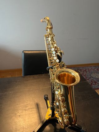 Saxo Alto Yamaha YAS-280 con funda