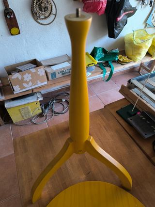 Mesita auxiliar redonda de madera